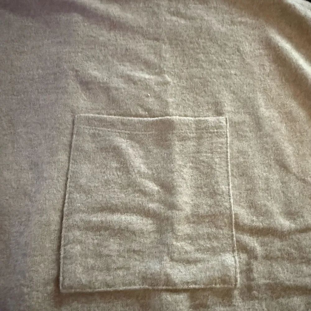 TanโOversizedโSweater - Picture 3 of 6